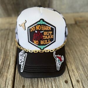 Black Trucker Hat Chain Do No Harm But Take No Bull Western Theme Cowgirl Cowboy
